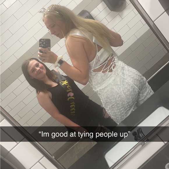 NWT White Embroidered Mesh Lace Up Back Jumpsuit by Pretty Little Thing size 8 - Picture 7 of 7